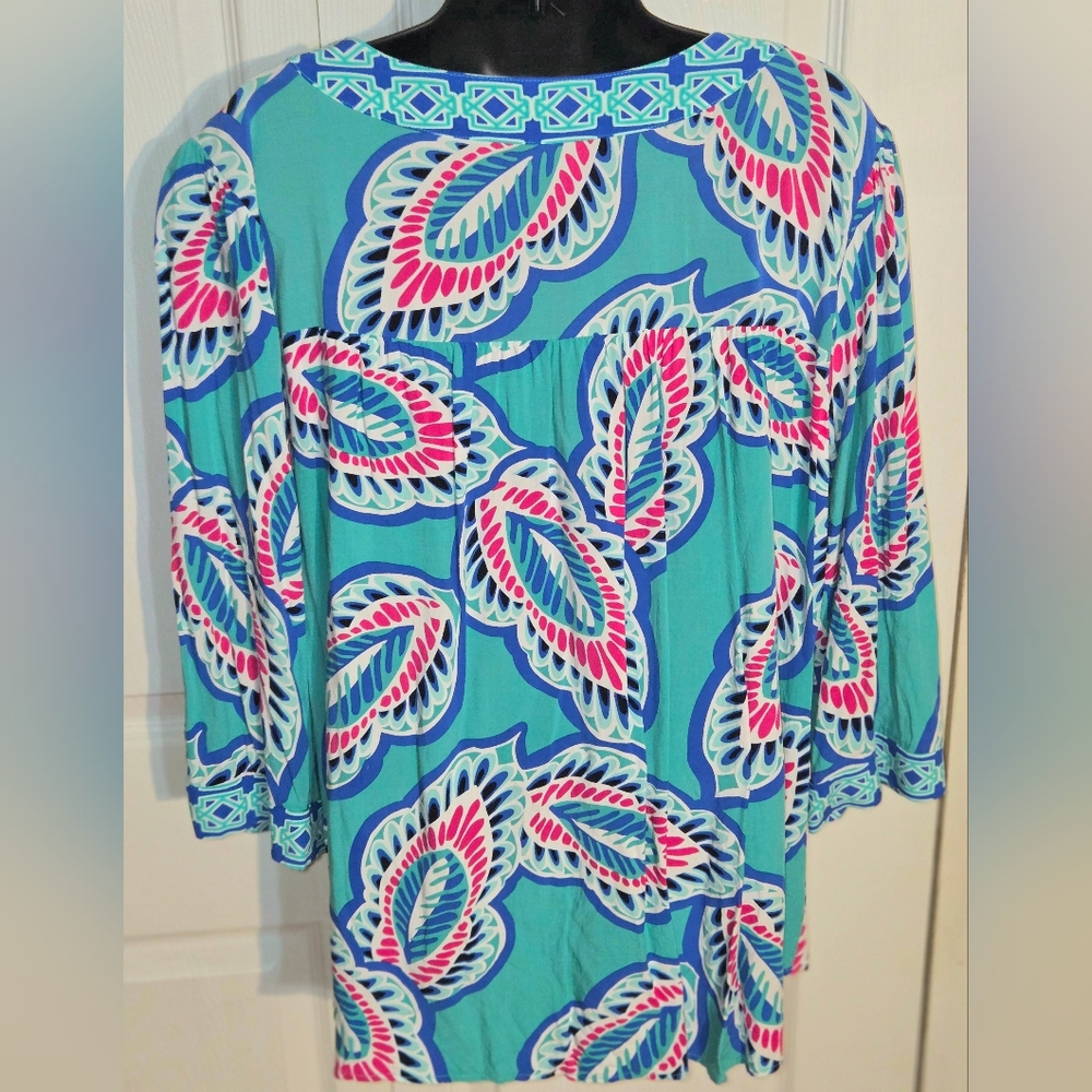 Crown & Ivy Pink and Blue Bell Sleeve Blouse Women's Plus size 2x - Picture 6 of 6